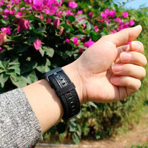 Pulseira Universal Nylon Ajustável 22mm Preta para Smartwatch Xiaomi/Amazfit/Samsung/Huawei/Realme/Ticwatch