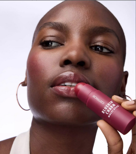 Catrice Blushin' Charm Stick Multiusos 030-Ruby Darling 5,50g