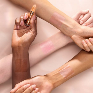 Catrice Glam In Gold Glow Bálsamo Labial 3.5g