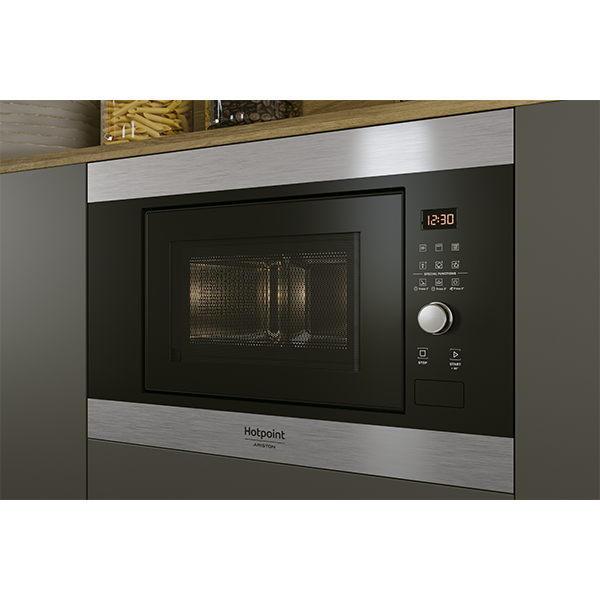 MICRO ONDAS HOTPOINT - MF 20 G IX | HA
