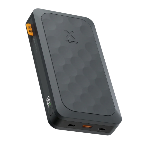 Powerbank Xtorm FS5451 45.000 mAh 67W - 2x USB-C,1x USB-A - QC 3.0 - Robusto e elegante - Preta